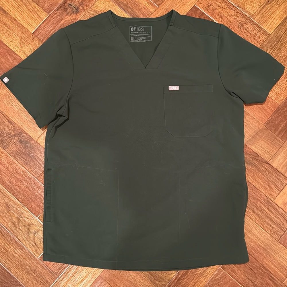 Figs Dark Moss Men’s Scrub Top